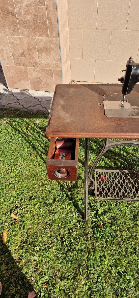Šijací stroj Singer - 6