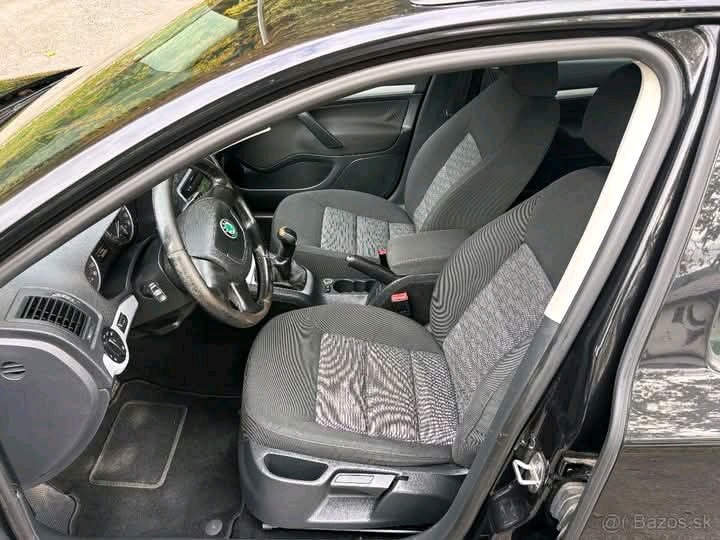 Škoda Octavia kombi 2.0 tdi - 6