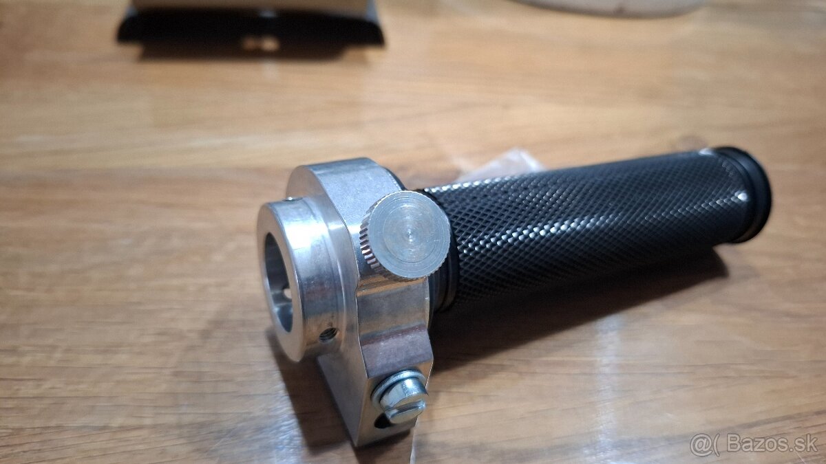 predné klzáky JAWA CZ - 6