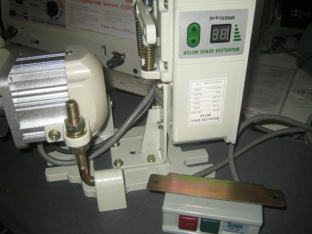 Predám Servo motor na 230 V/550W - 6