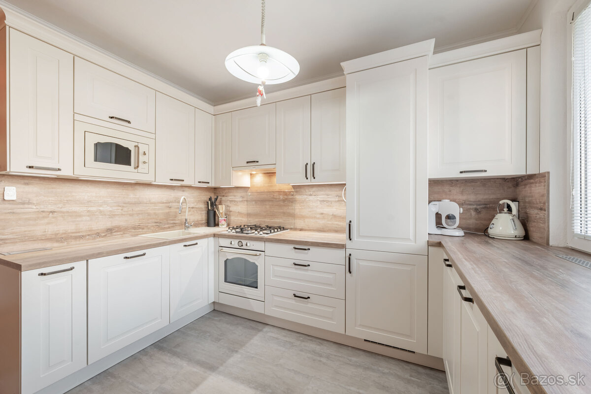 REZERVOVANÝ | 3 izbový byt s loggiou | Moldava and Bodvou - 6