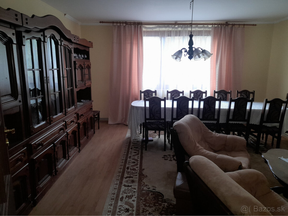 Znížená cena :: Predaj rodinného domu s veľkým pozemkom – ko - 6