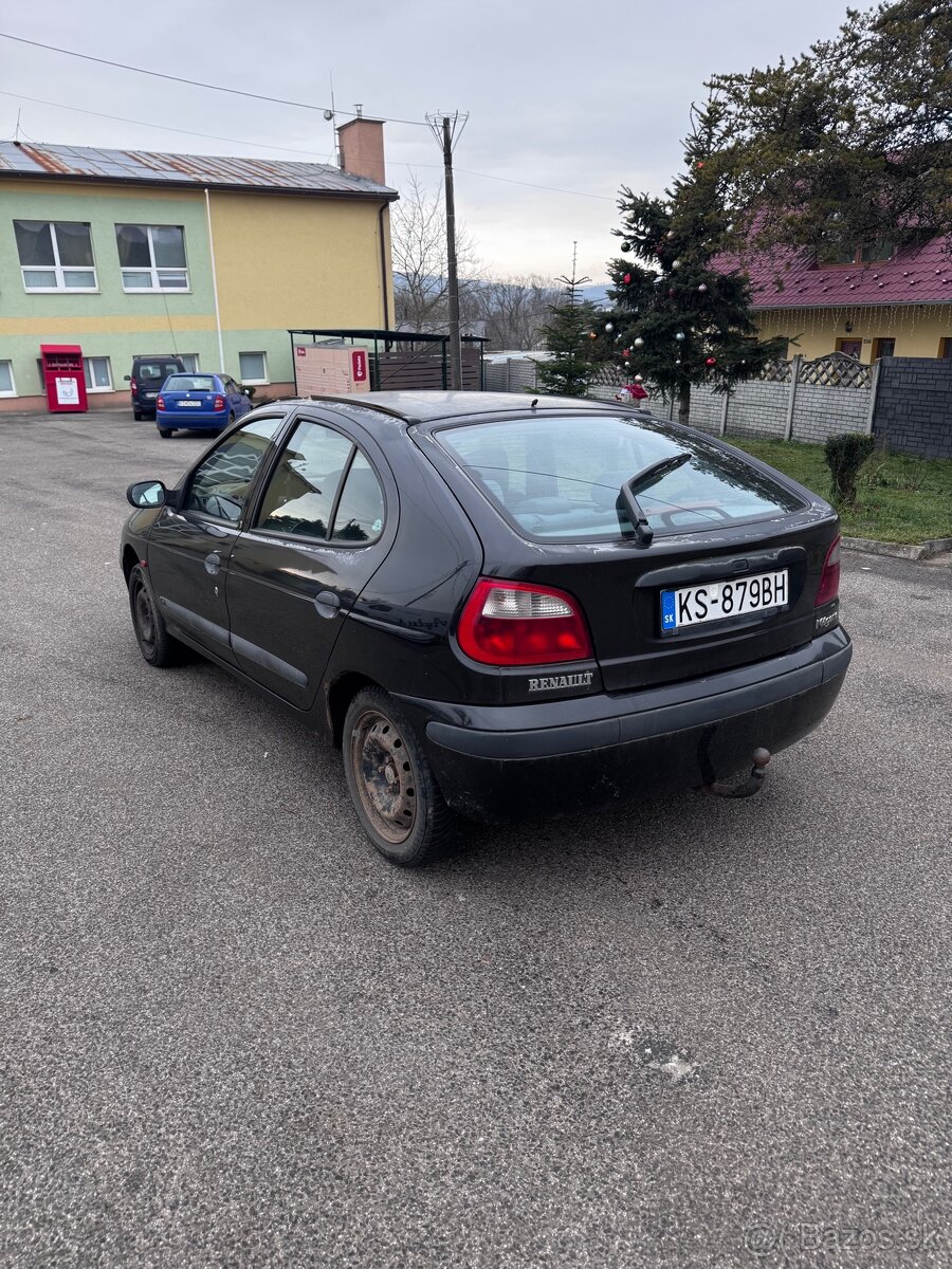 Renault Megane 1.6 16v - 6
