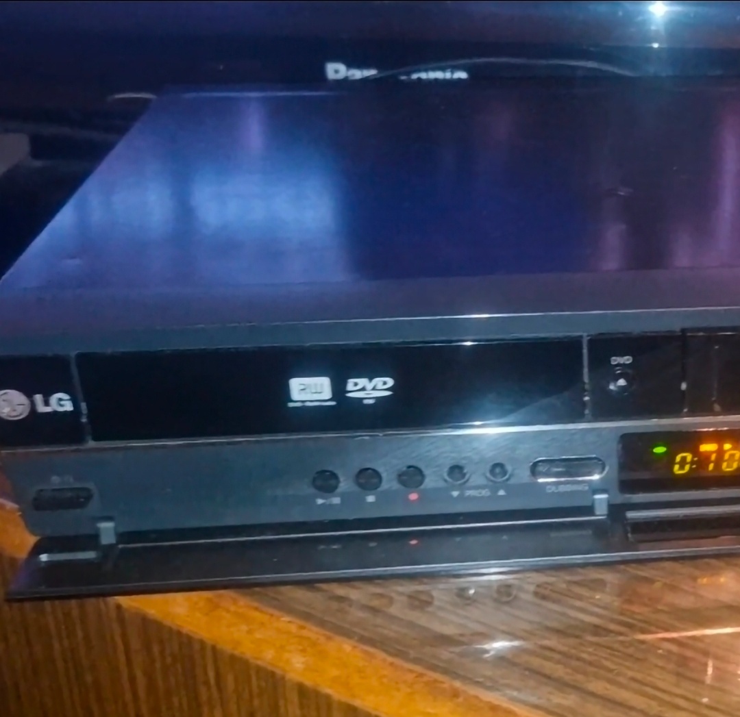 2 v1 nahrávanie VHS na DVD rekordér HiFi stereo 6 HEAD - 6