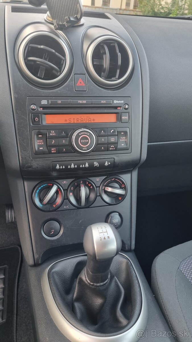 Nissan Qashqai 1.6i - 6