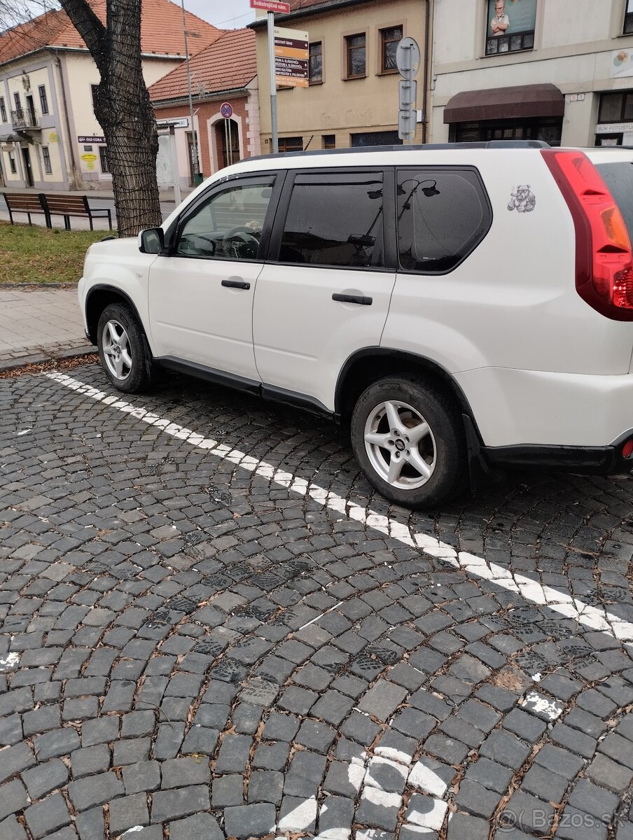 Nissan X-Trail - 6
