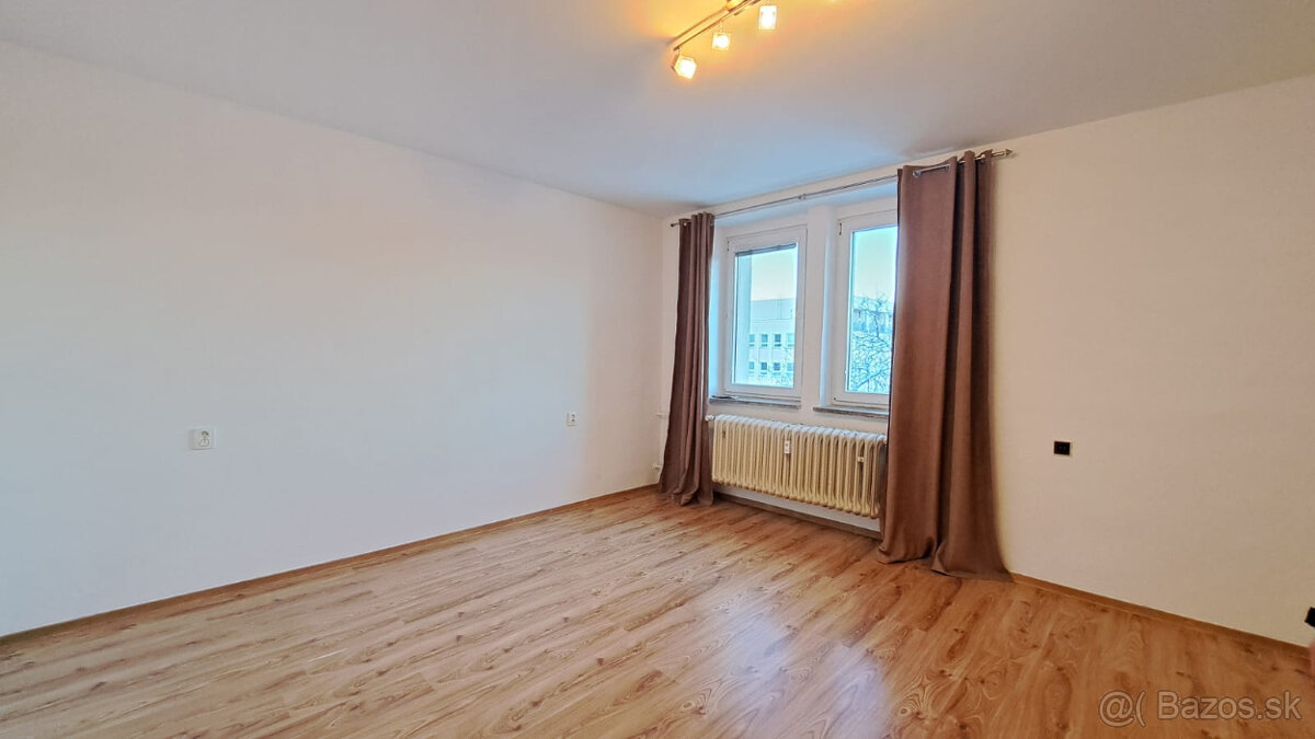 Prenájom 4-izbového bytu v lukratívnej časti Popradu - 6