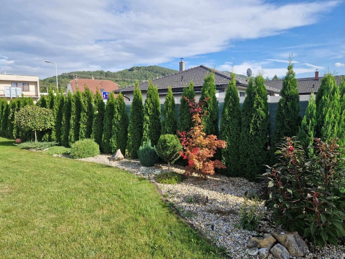 4-izbový bungalow - 100m2 + terasa 18 m2, pozemok 796 m2, Ko - 6