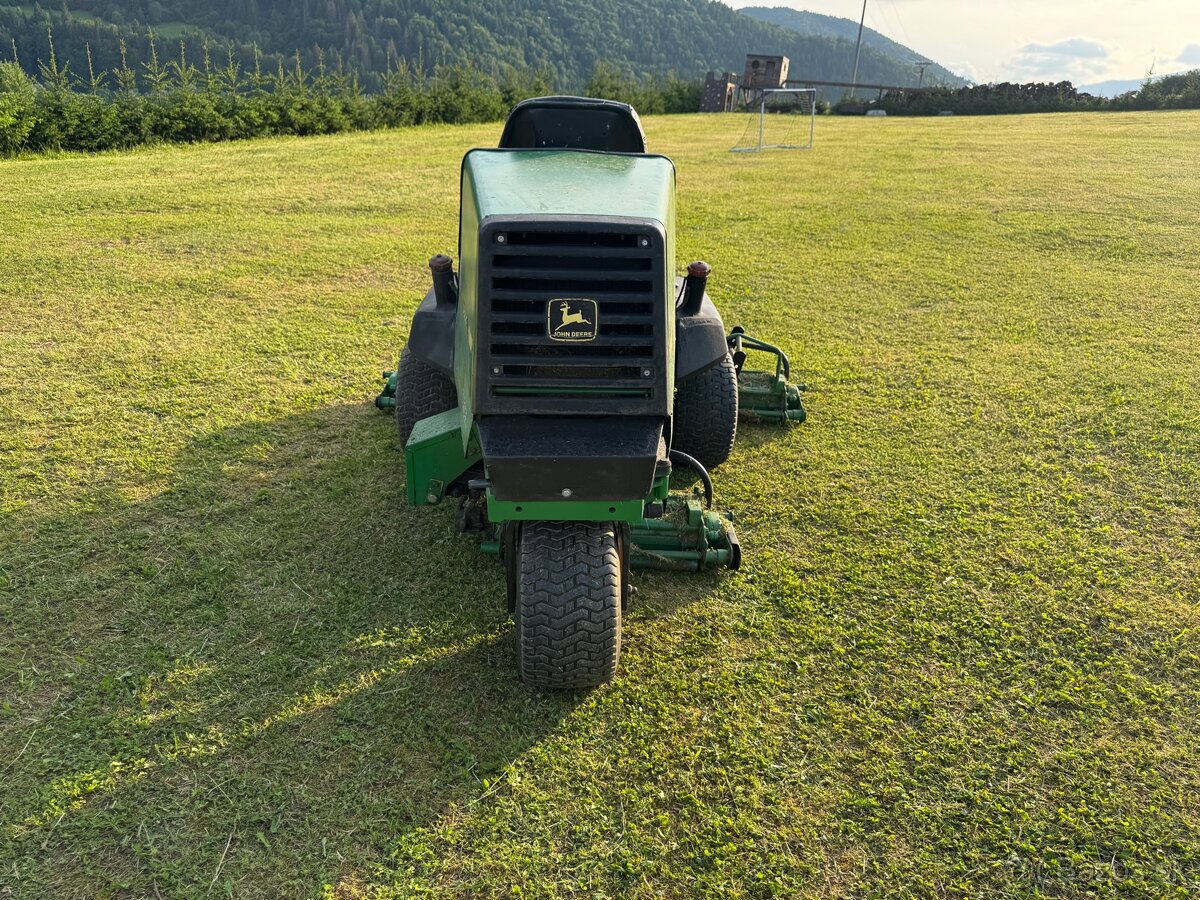 Kosačka John Deere 2243 - 6