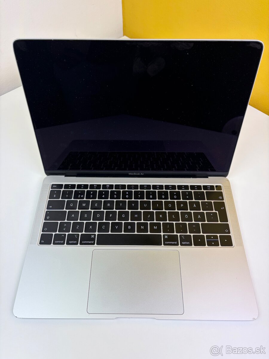 Predam vymenim Macbook Air 13” 128GB Silver 2019 - 6