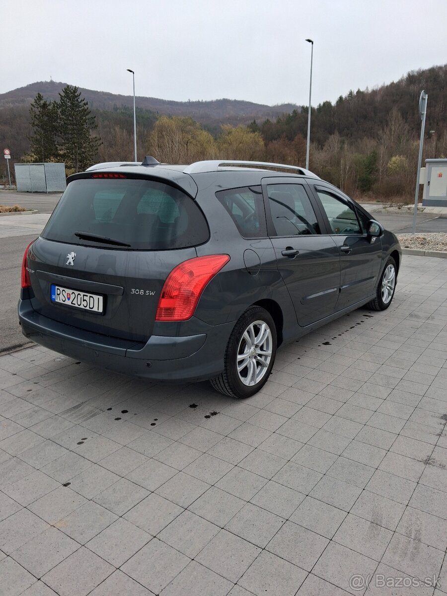 Peugeot 308 SW 1.6 HDi r.2012 - 6