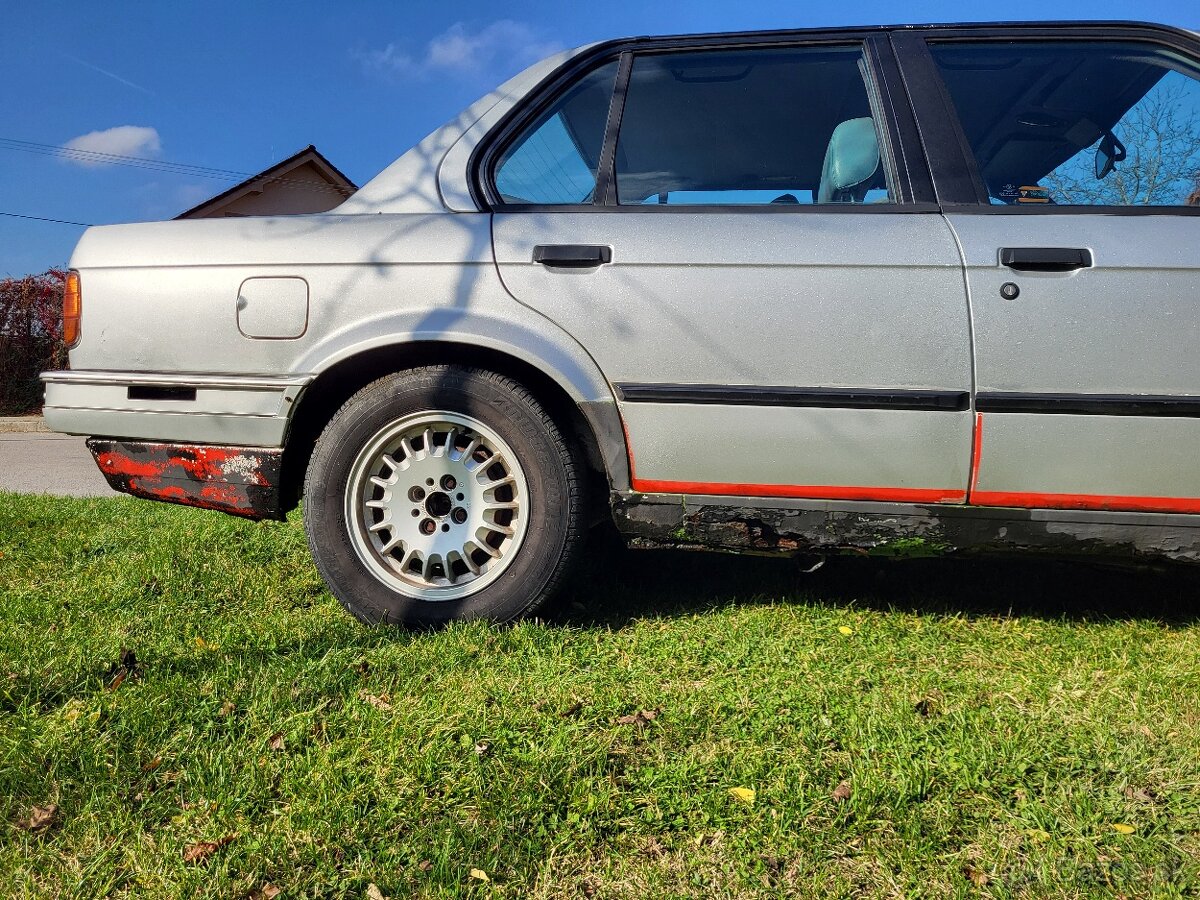 Bmw e30 320i rok 1985 - 6
