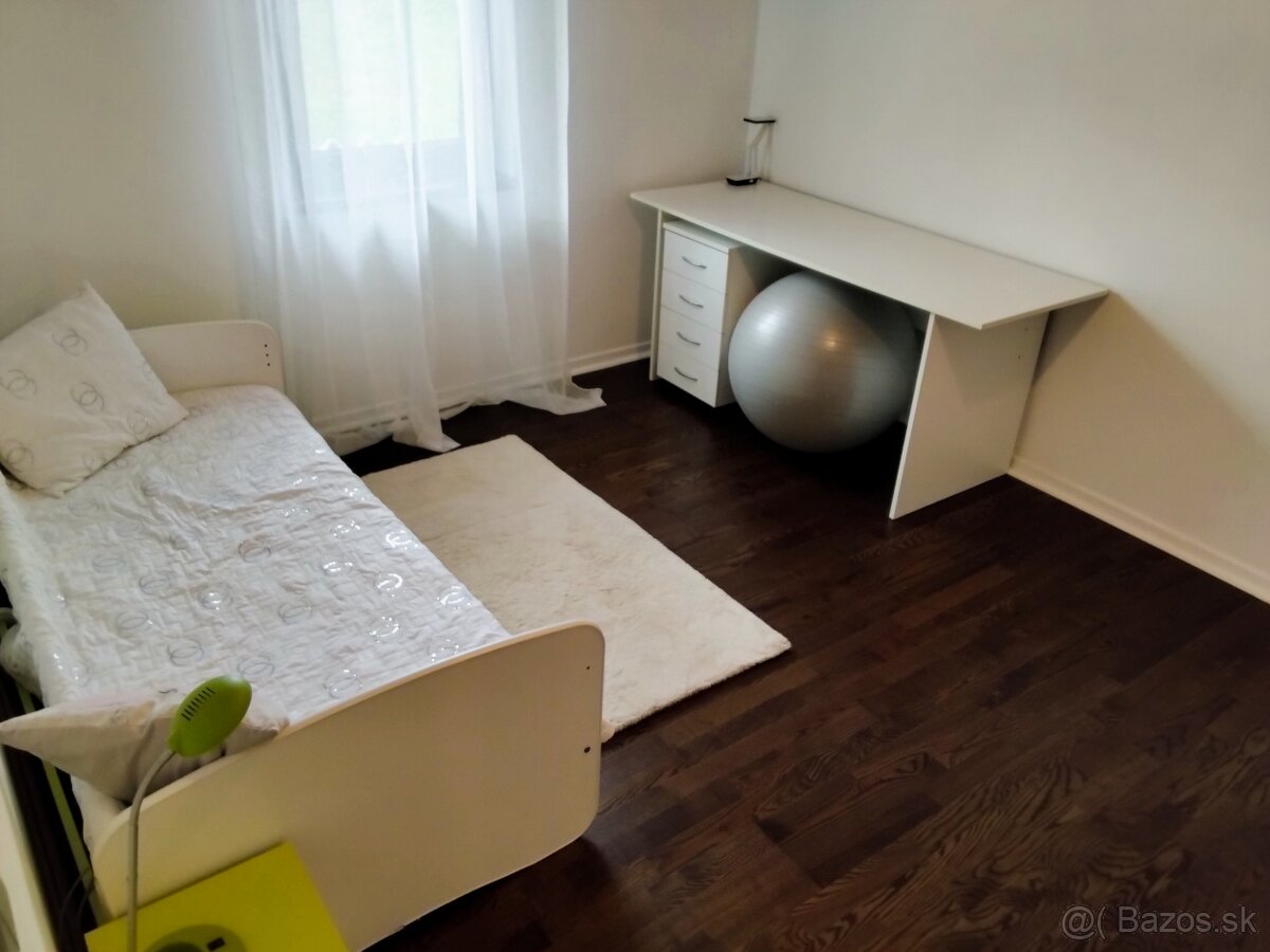 Na predaj usadlosť na veľkom pozemku, stavebné - 6