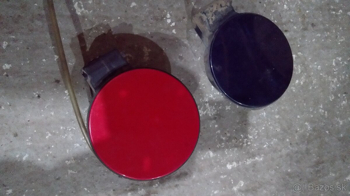 VW Golf 4 dvere, nárazník, maska, kryt nádrže - 6