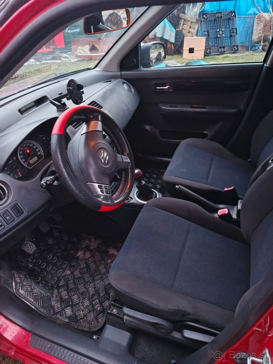 Suzuki swift 1,3 2006 - 6