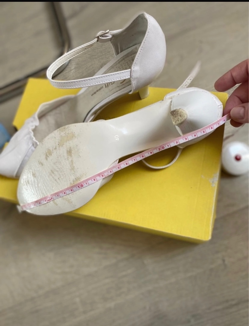 Predám svadobne biele sandále - 6