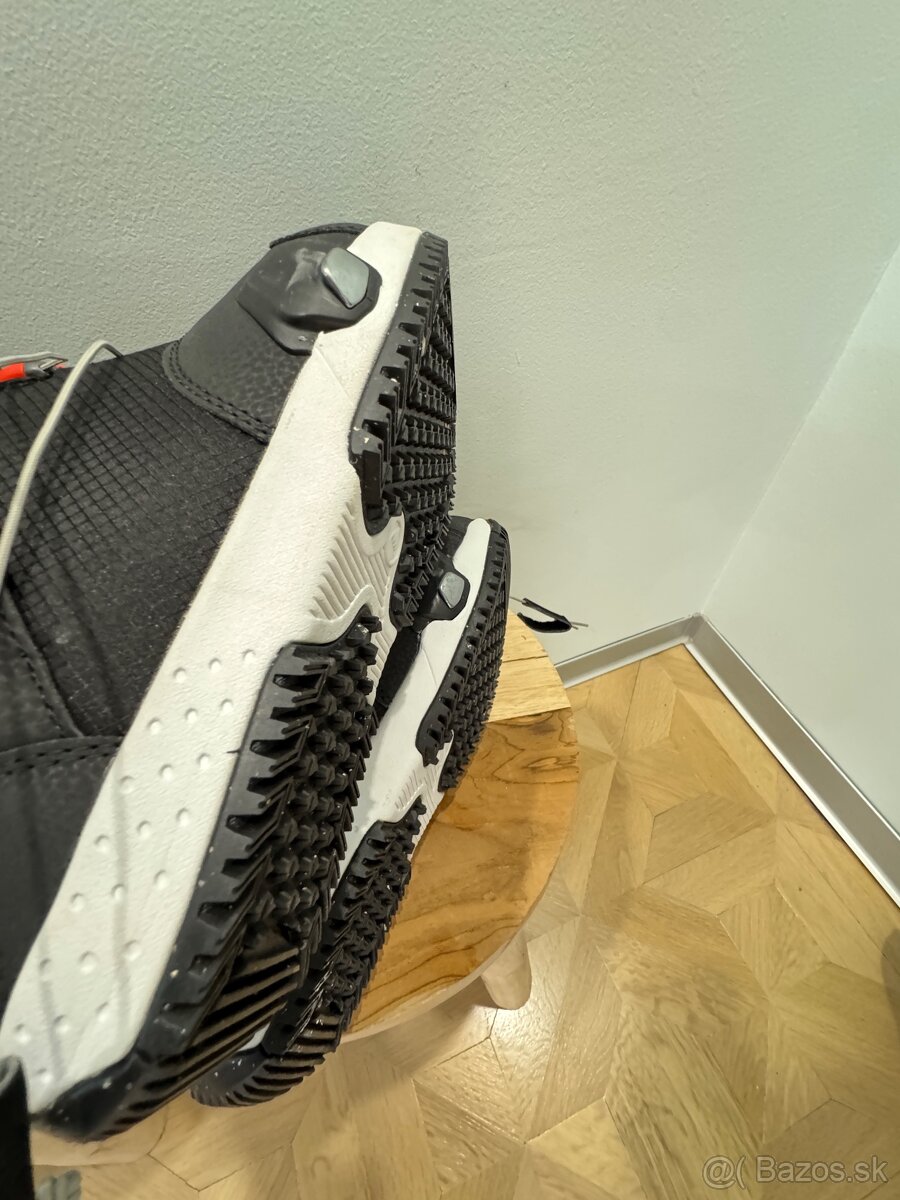 PREDÁM BURTON STEP ON - 6