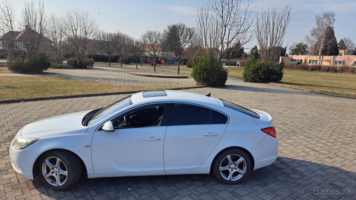 Opel Insignia 2.0 CDTI - 6