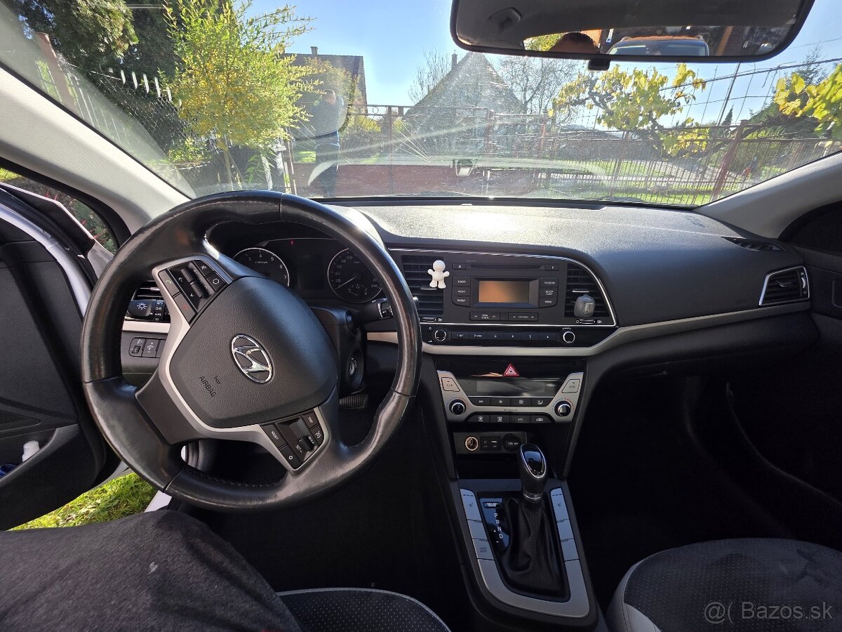 Hyundai Elantra 11/2017 Automat - 6