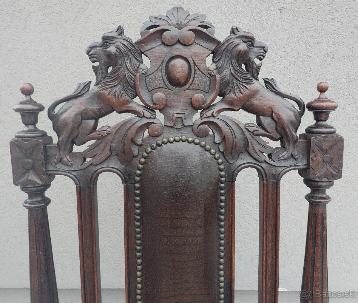 Stolička v štýle viktoriánskej neogotiky. - 6