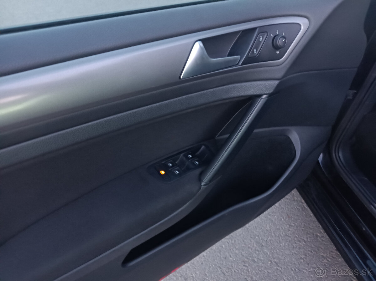 Volkswagen Golf, 1,6 TDi-81 kw,r.2014,d.klima - 6