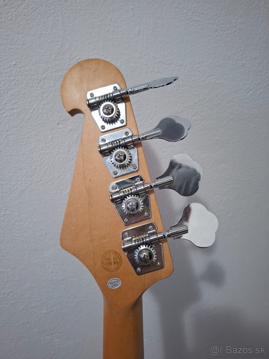 Predám basovú gitaru SX - 6