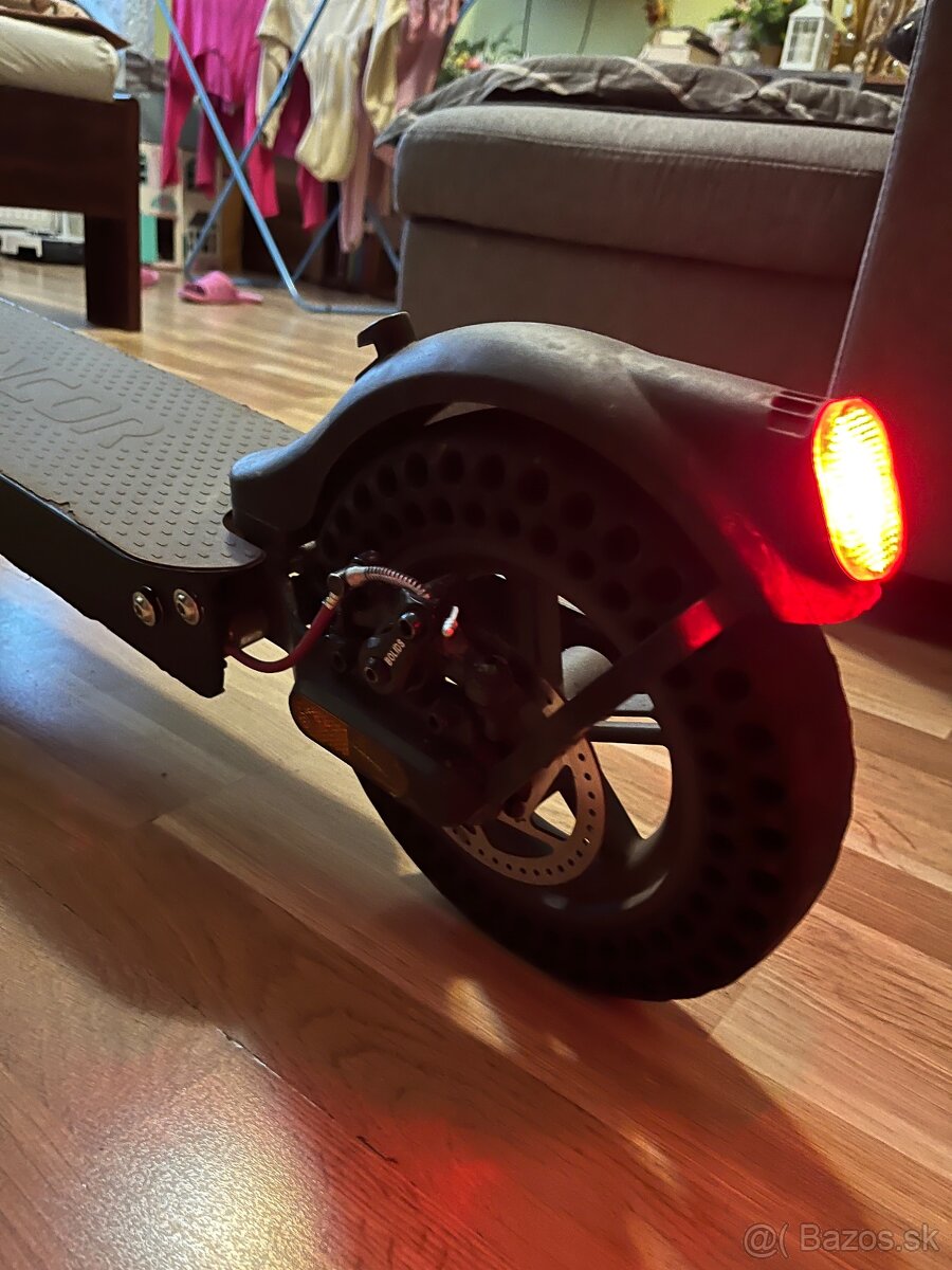 Elektrická kolobežka SENCOR S70 - 6