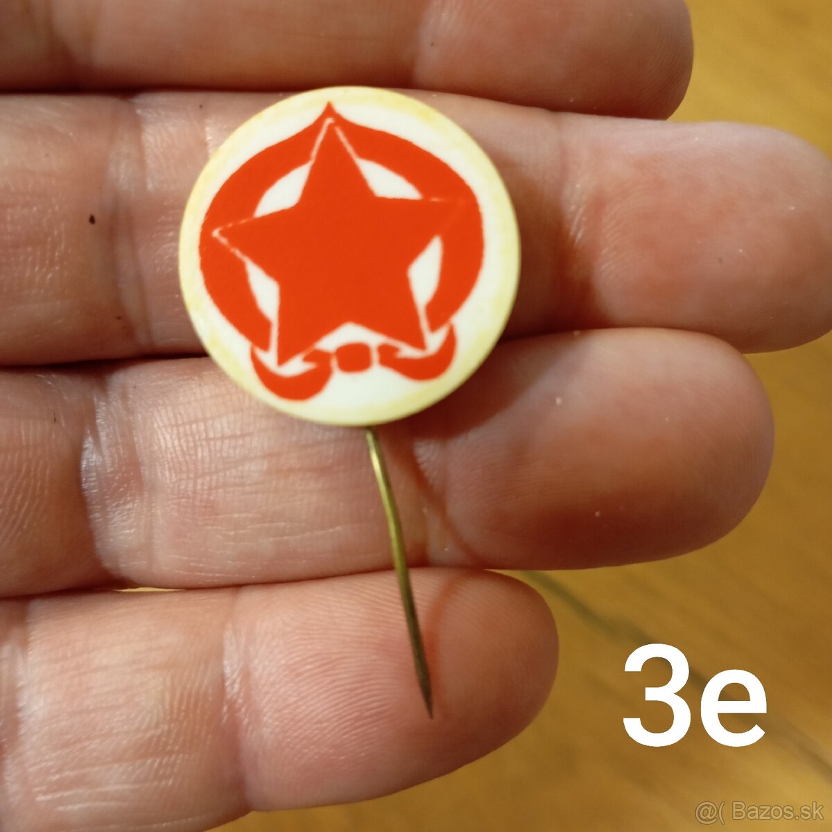 rôzne odznaky - 6