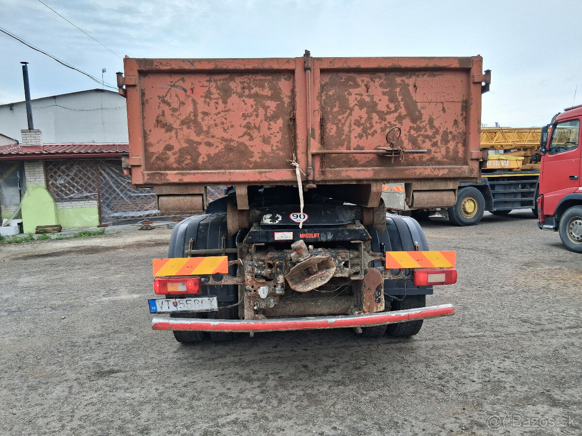 VOLVO FM Hákový nosič kontajnerov 6x6 - 6