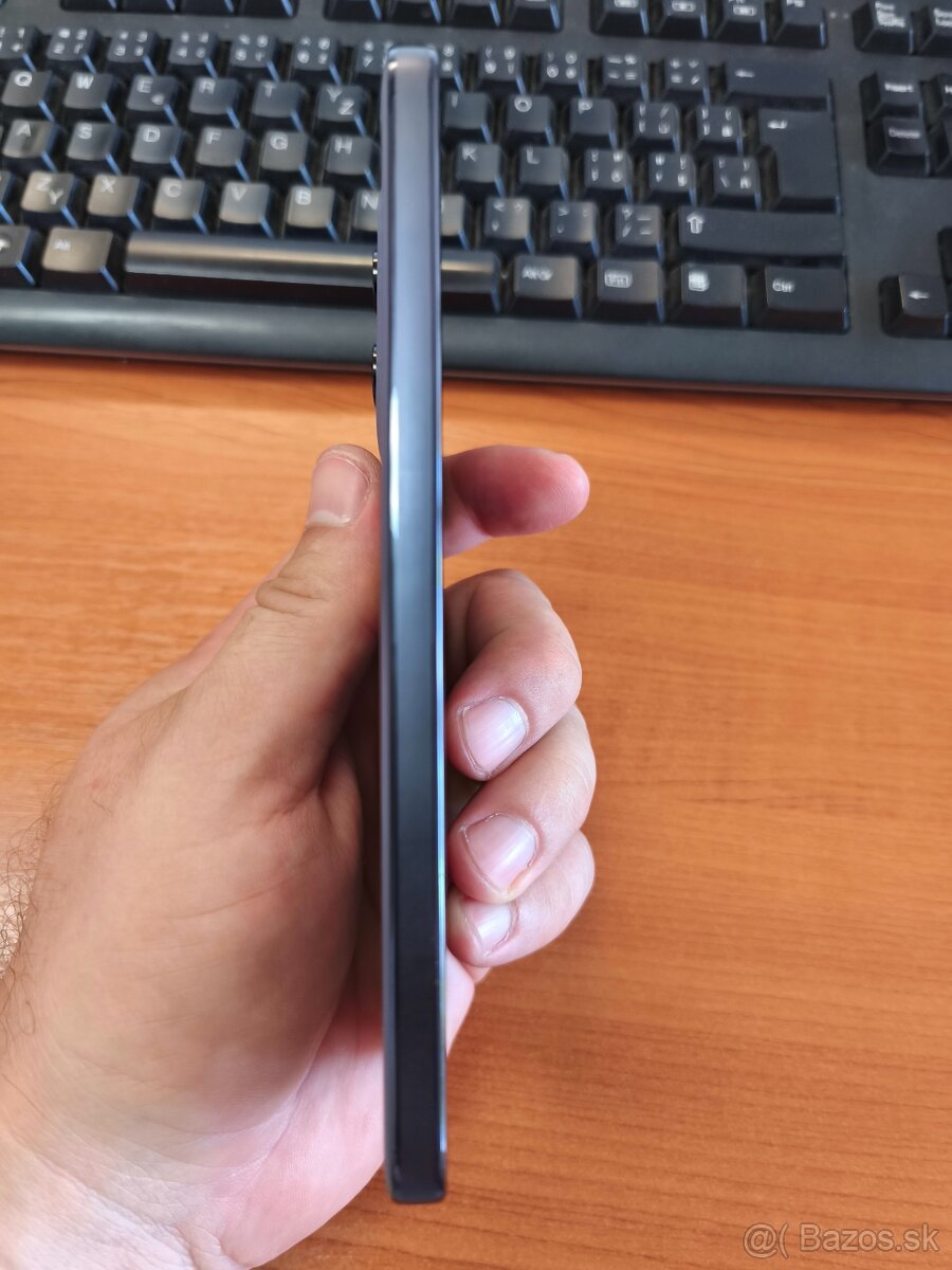 Predam Motorolu Edge 50 neo 8/256 gb, seda - 6