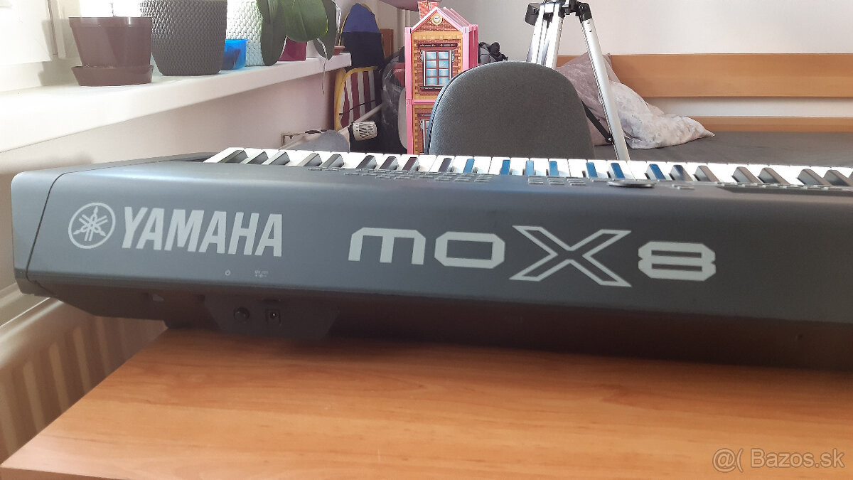 Yamaha MOX 8 - 6