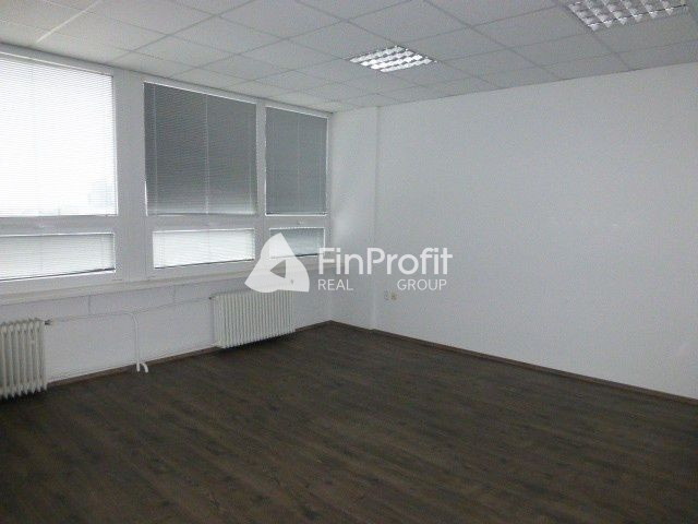 Kancelárske priestory s umývadlom - od 15 m2, Račianska ul. - 6