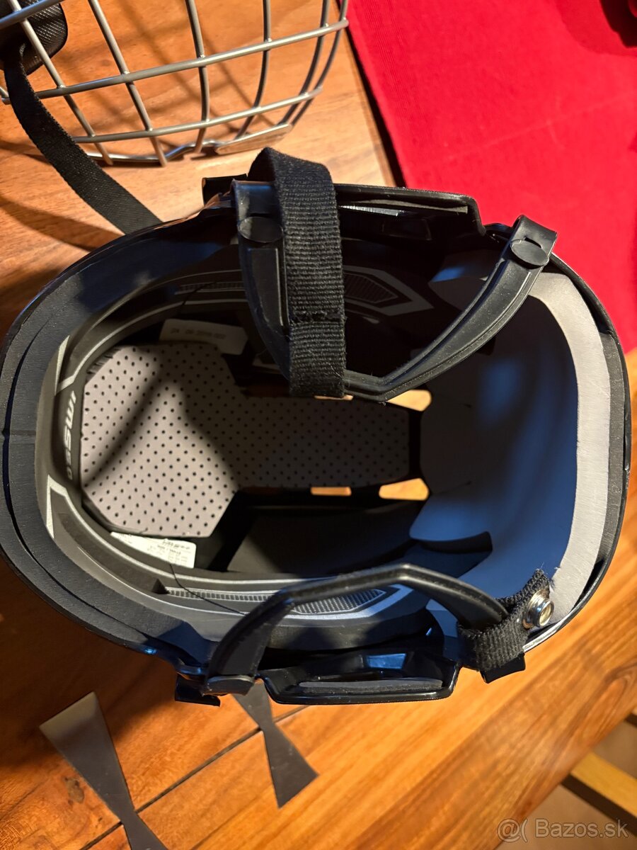 Hokejová výstroj Bauer nove - 6