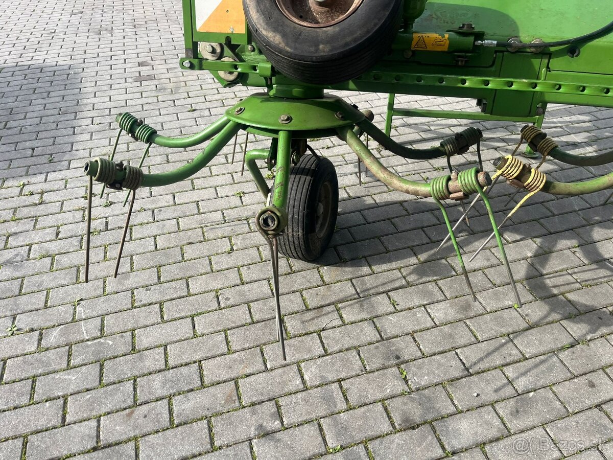 Obraceč sena , píce KRONE KW 7.70 - 6