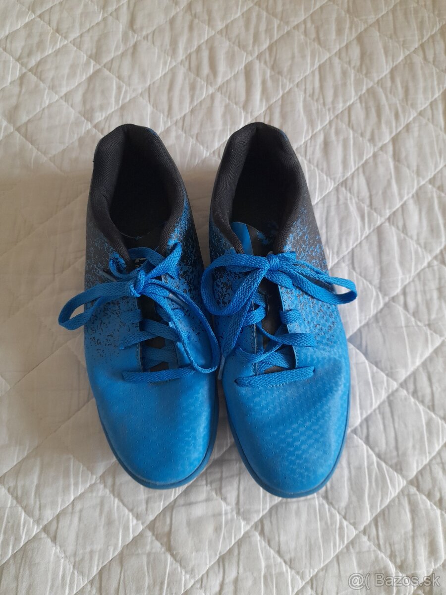 Tenisky, hálovky a šľapky - 6