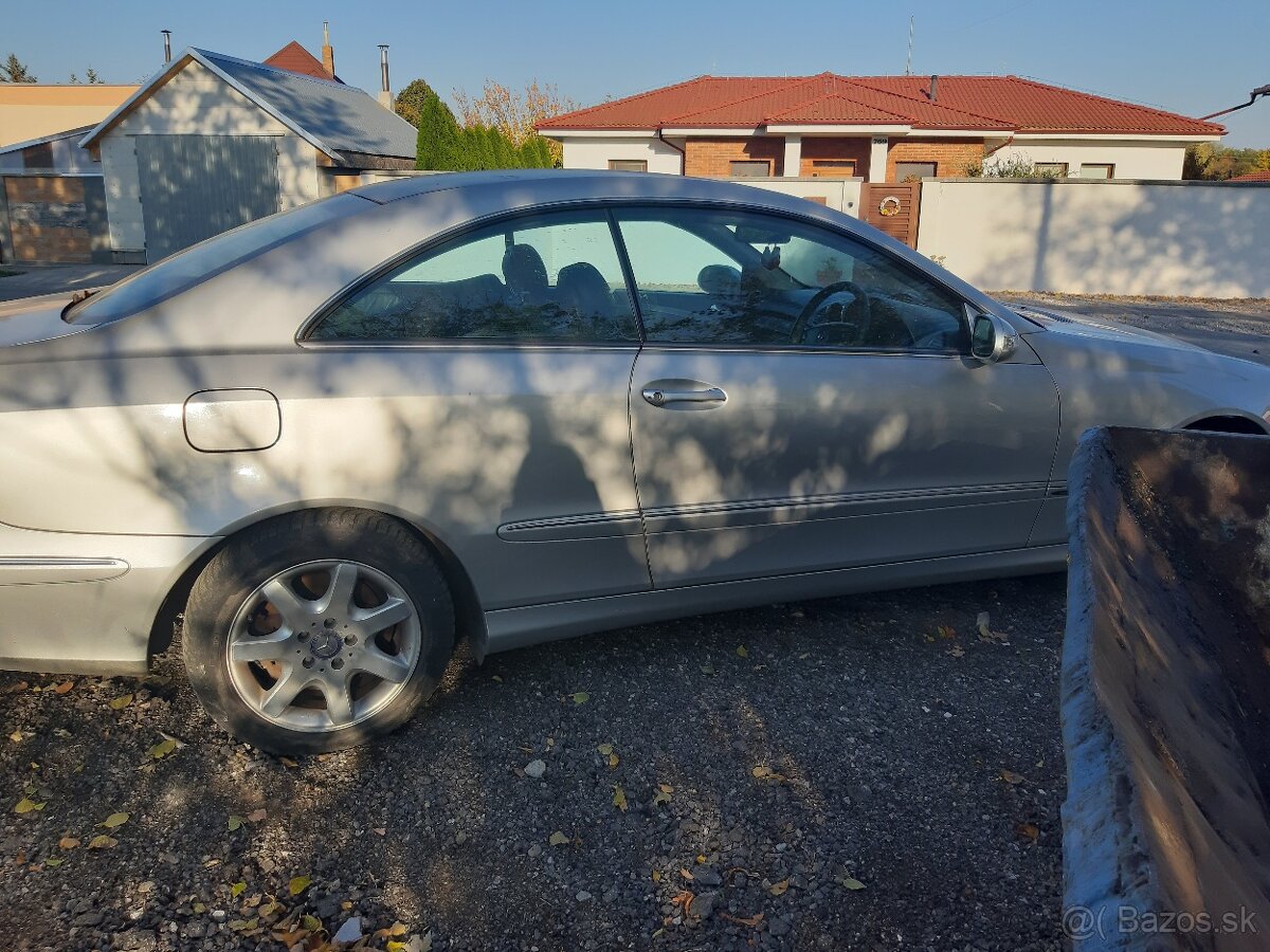 Mercedes benz CLK 320i V6 Avantgarde - 6