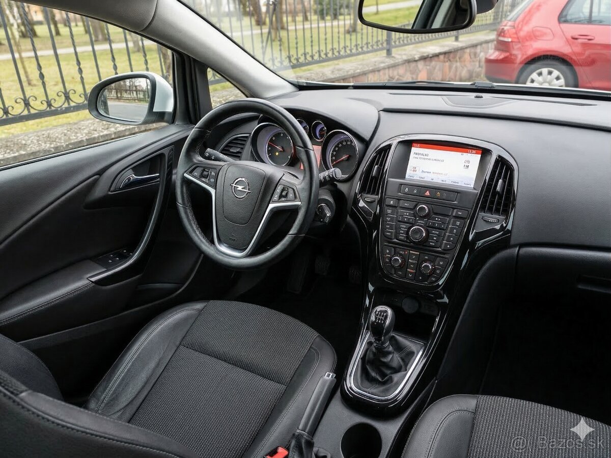 Opel Astra ST 1.6 CDTI • Nová STK • Navigácia • 2015 - 6
