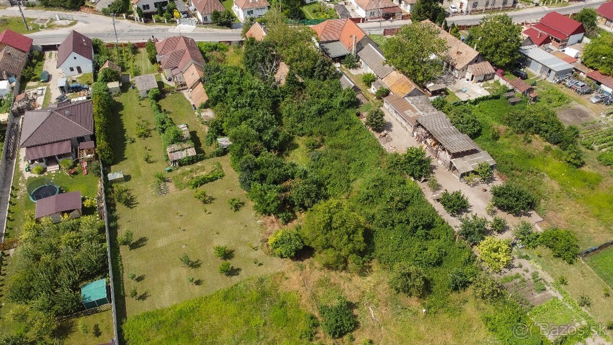 Starší rodinný dom na predaj, pozemok 1423 m2, Veľké Blahovo - 6