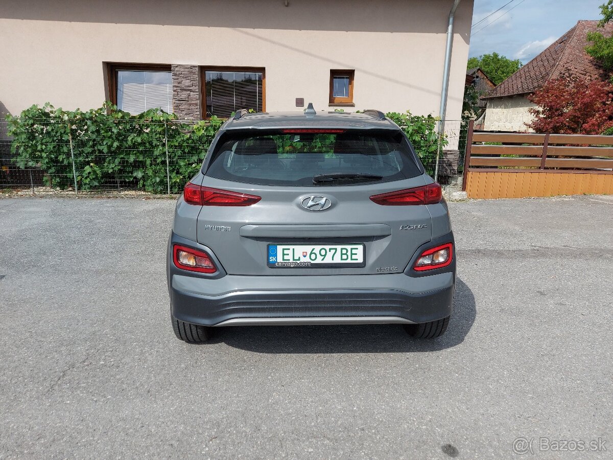 Hyundai Kona Electric 100, servisná kniha, záruka - 6