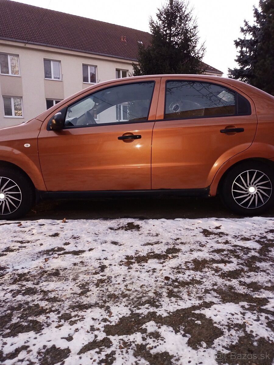 Predám Chevrolet Aveo 1,2 benzín - 6