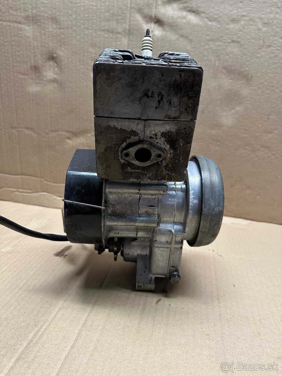 Motor babeta 207 - 6