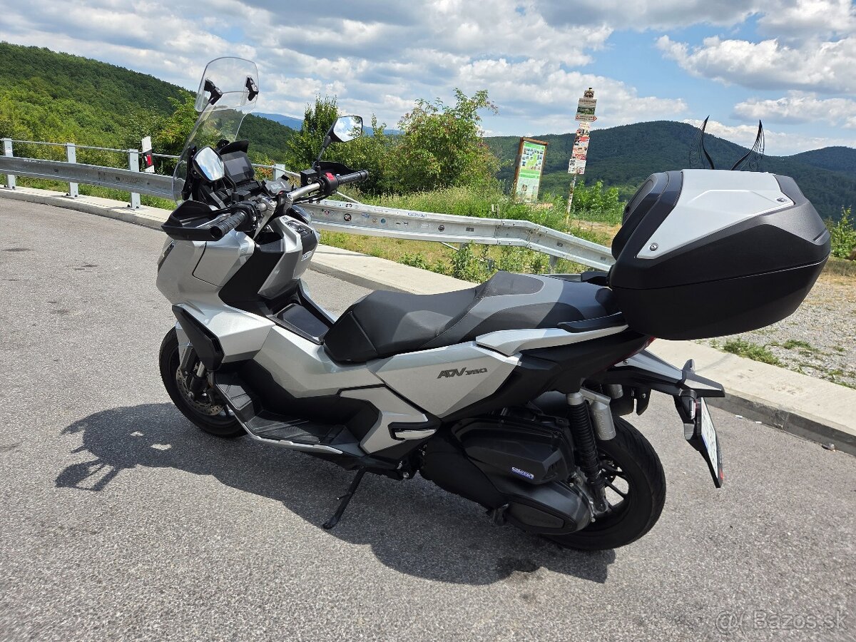 Honda ADV 350 - 6