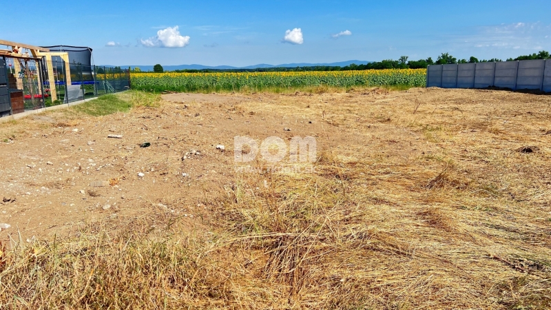 rkDOM | Nová cena V centre obce, široký, slnečný poze - 6