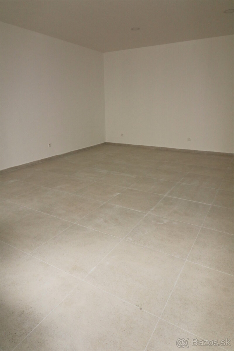 Prenájom priestoru 60 m2 na rôzne účely Bytčická ulica - 6