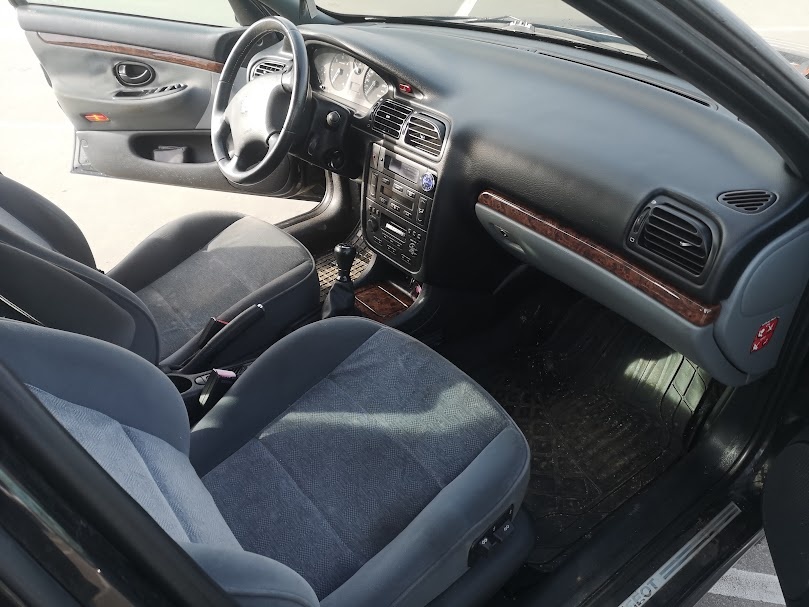 Peugeot 406 2,2 hdi - 6
