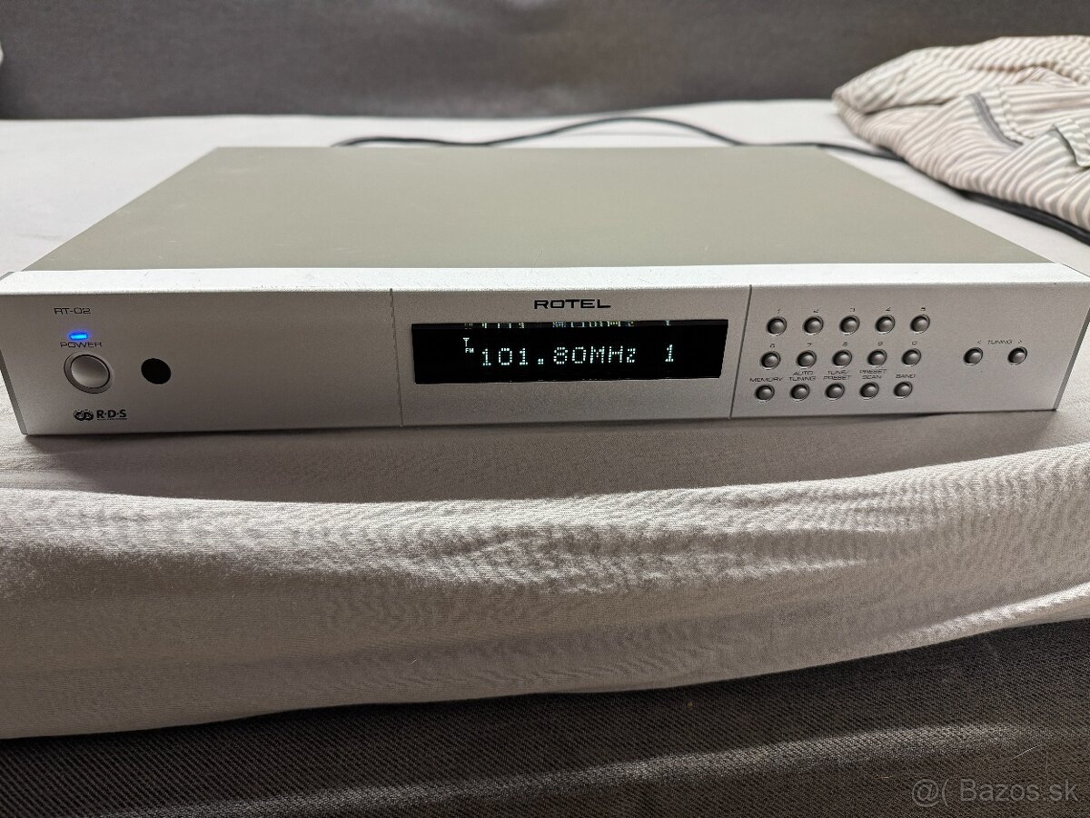 Predam audiofilský tuner Rotel RT-02 - 6