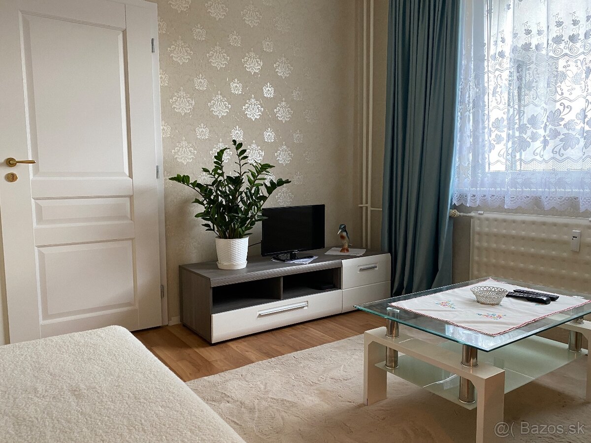 Prenájom samostatnej izby v byte v Lučenci - 6