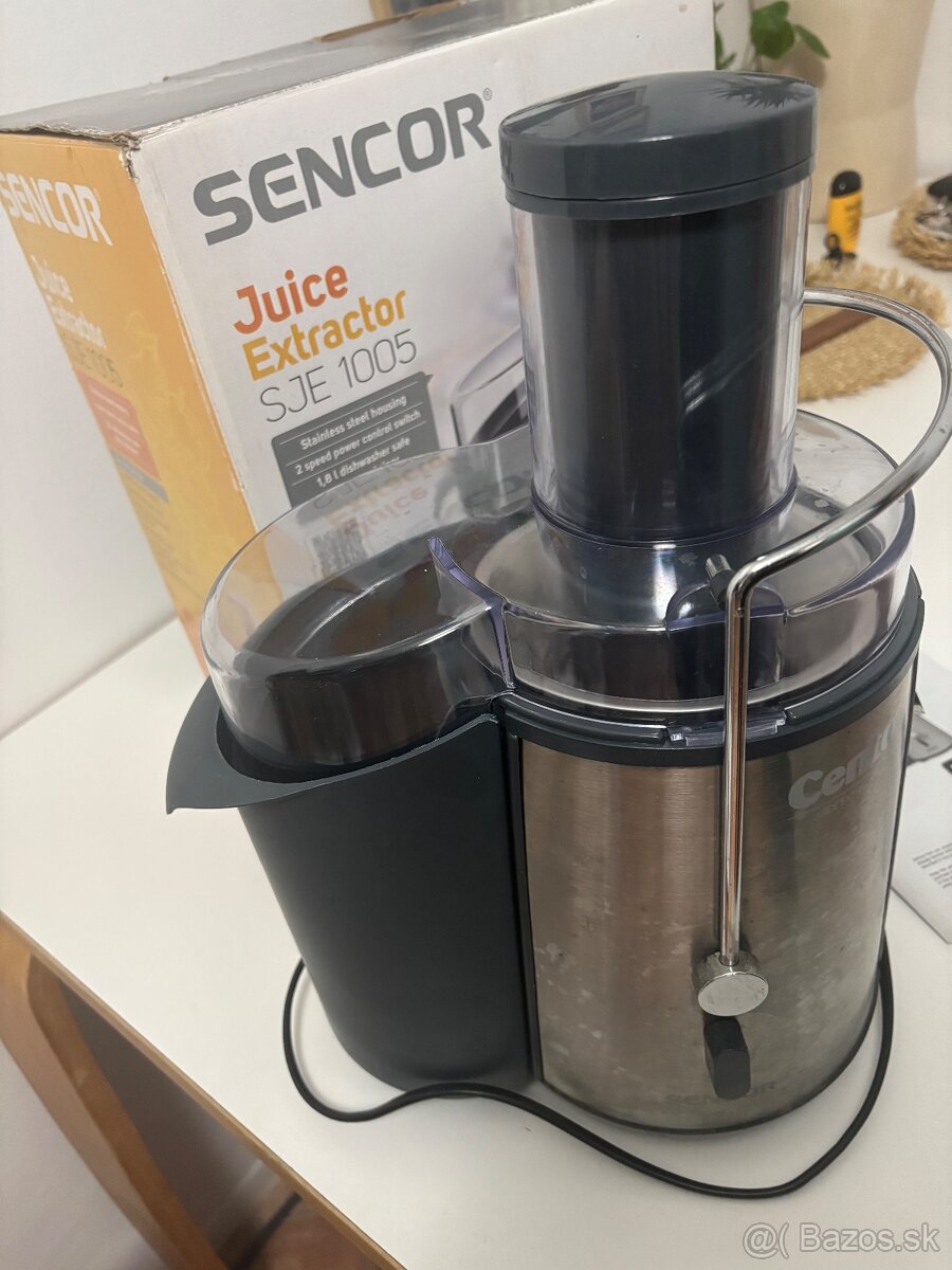 Odšťavovač Sencor Cento SJE 1055 - 6