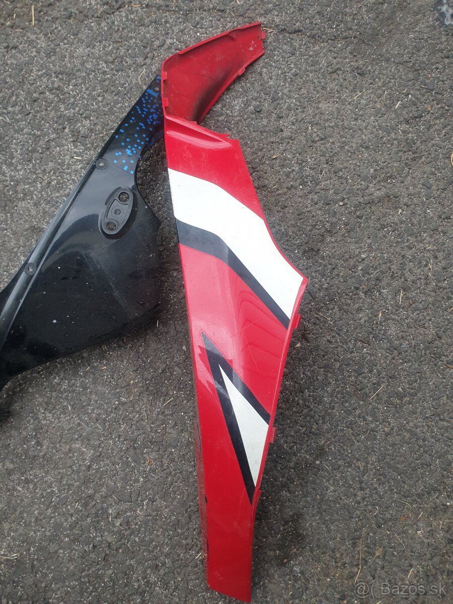 Honda cbr Yamaha r6 - 6