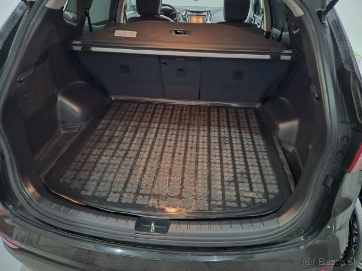 Predám Hyundai Santa Fe 2.2 CRDi 4WD Premium - 6